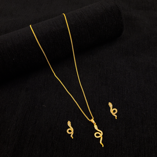 Kamolika Pendent Chain Set