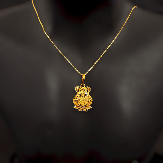 Golden Designer Pendent Chain -X