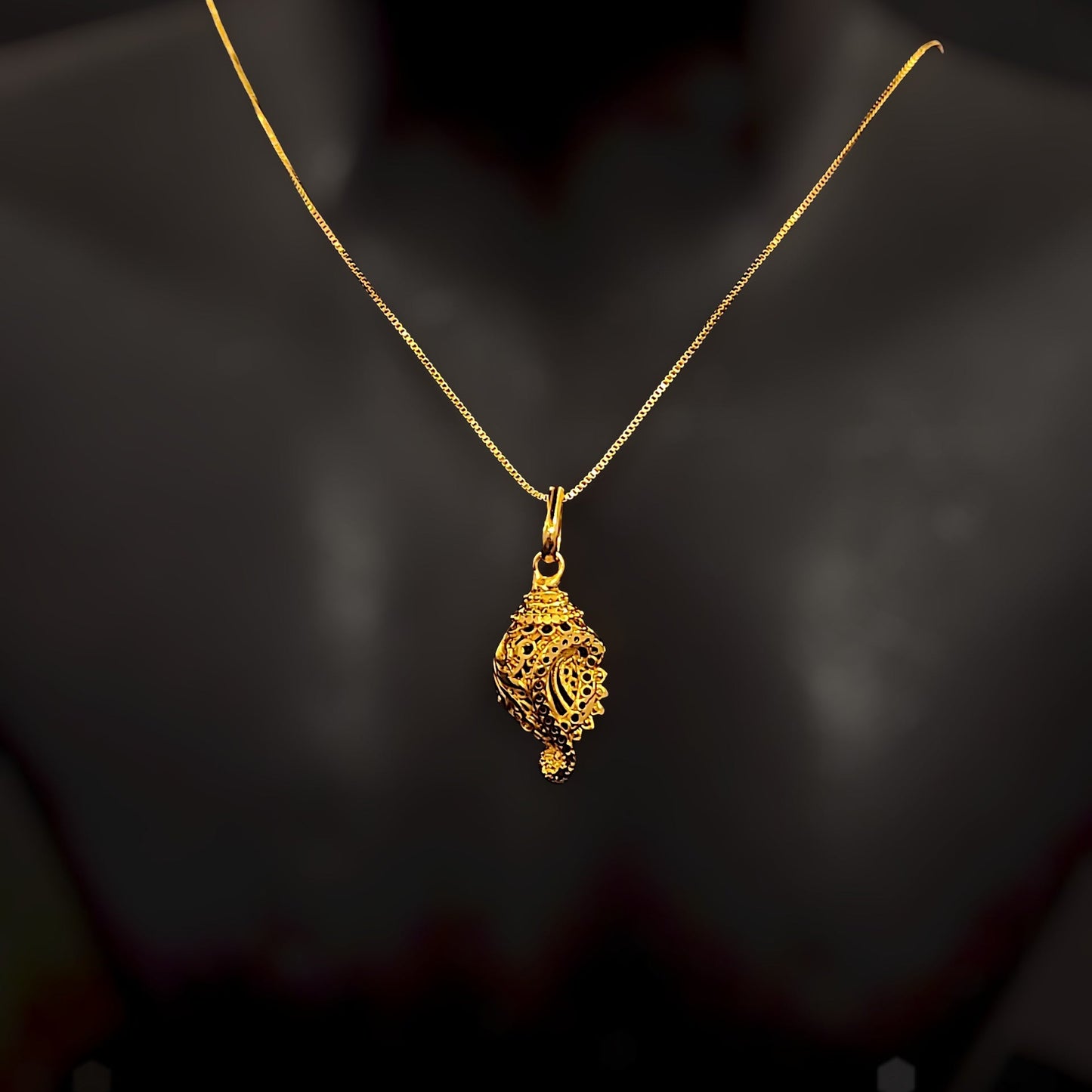Golden Designer Pendent Chain - II