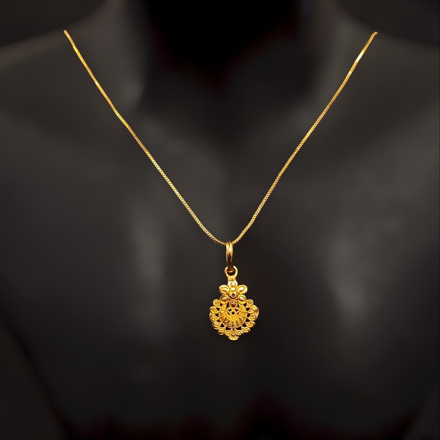 Golden Designer Pendent Chain - I