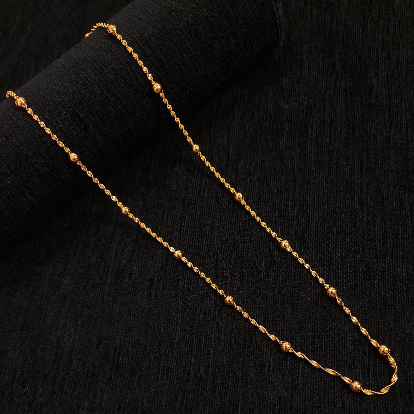 Beni Ball Chain