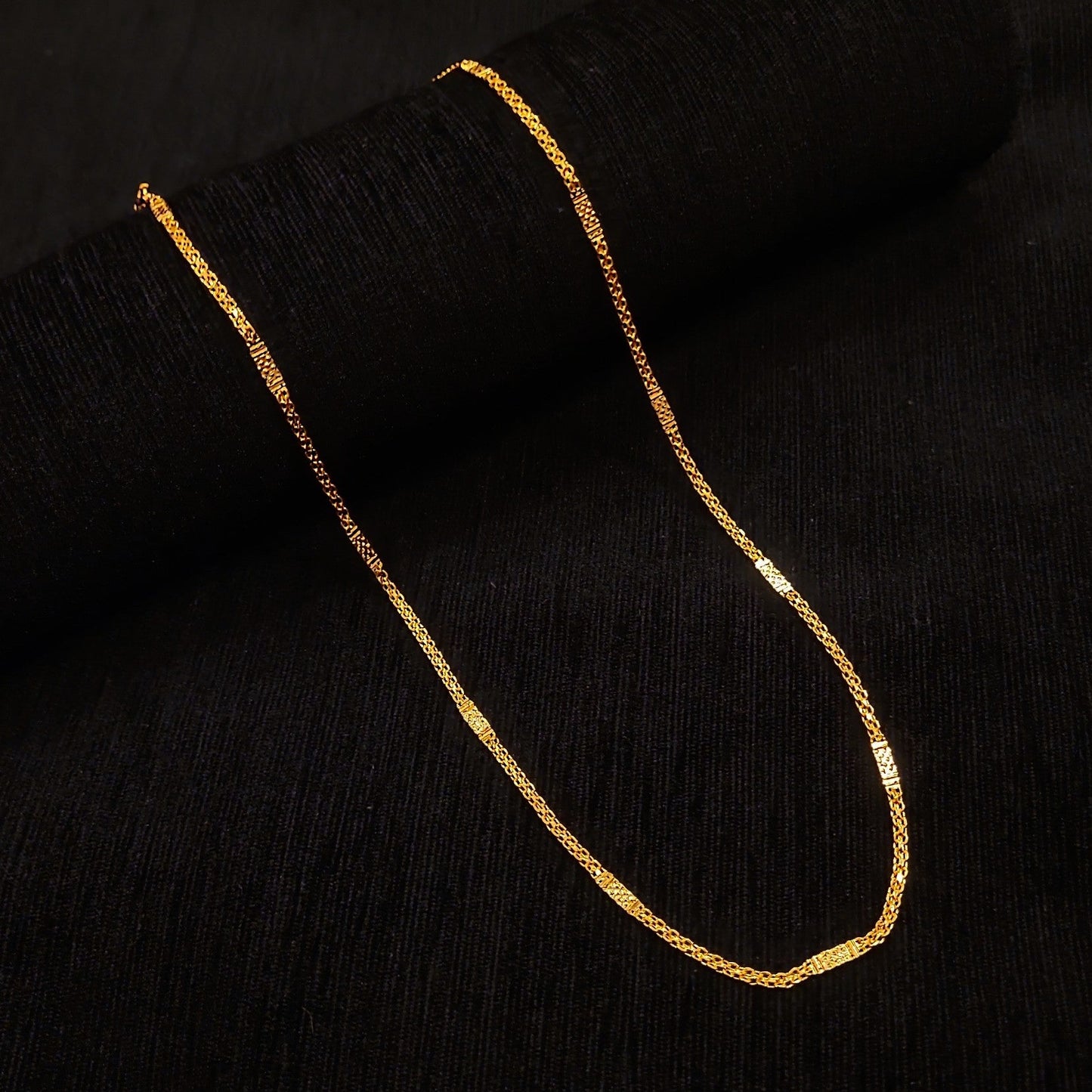 Thin Pati Pipe Chain