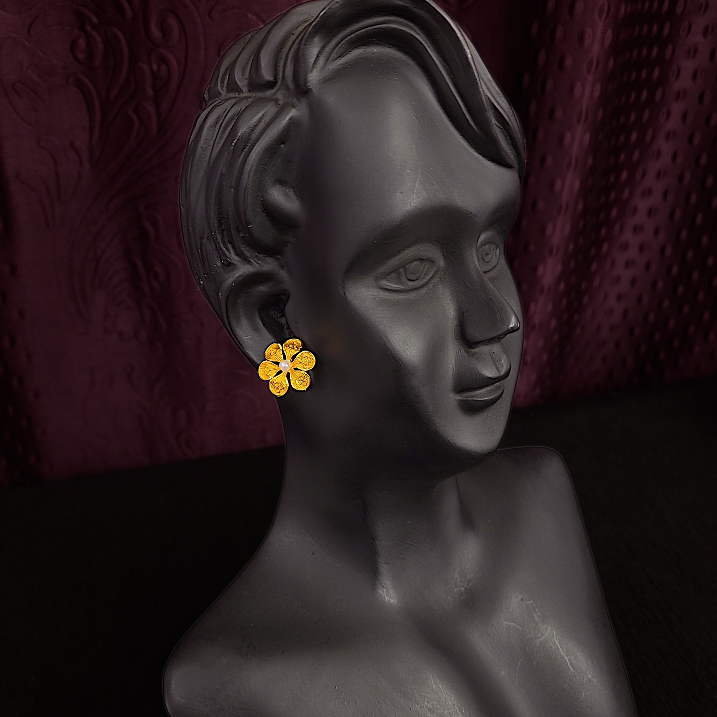Mid Pearl Flower Pasha - My Golden Wish