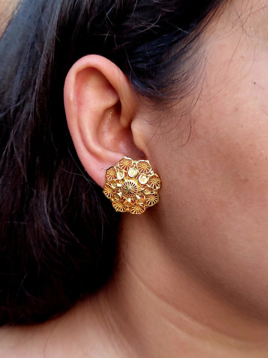 Alluring Flower pasha - My Golden Wish