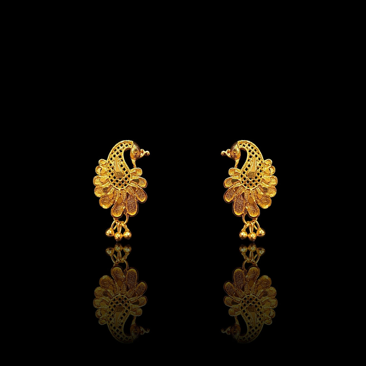 Small Sabeki Peacock Tops