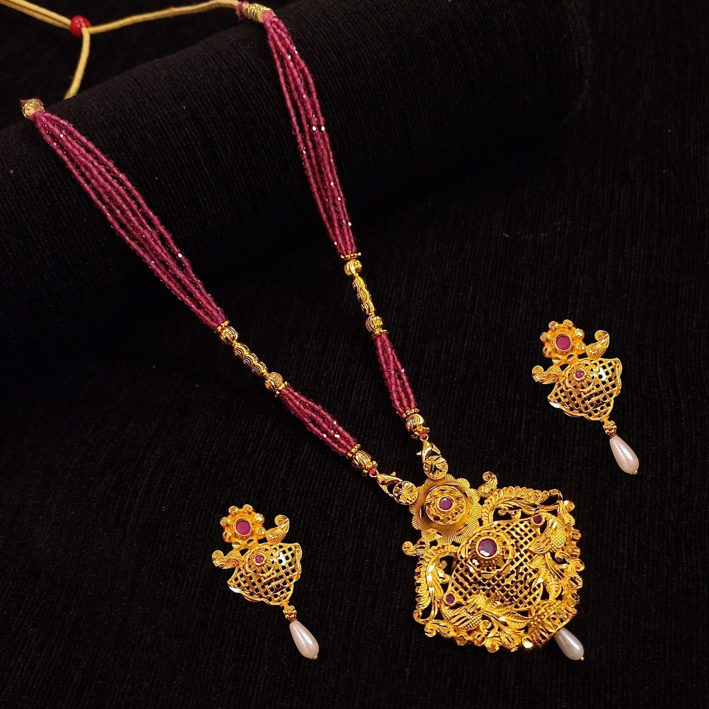 Pearl Drop Ruby Locket Set