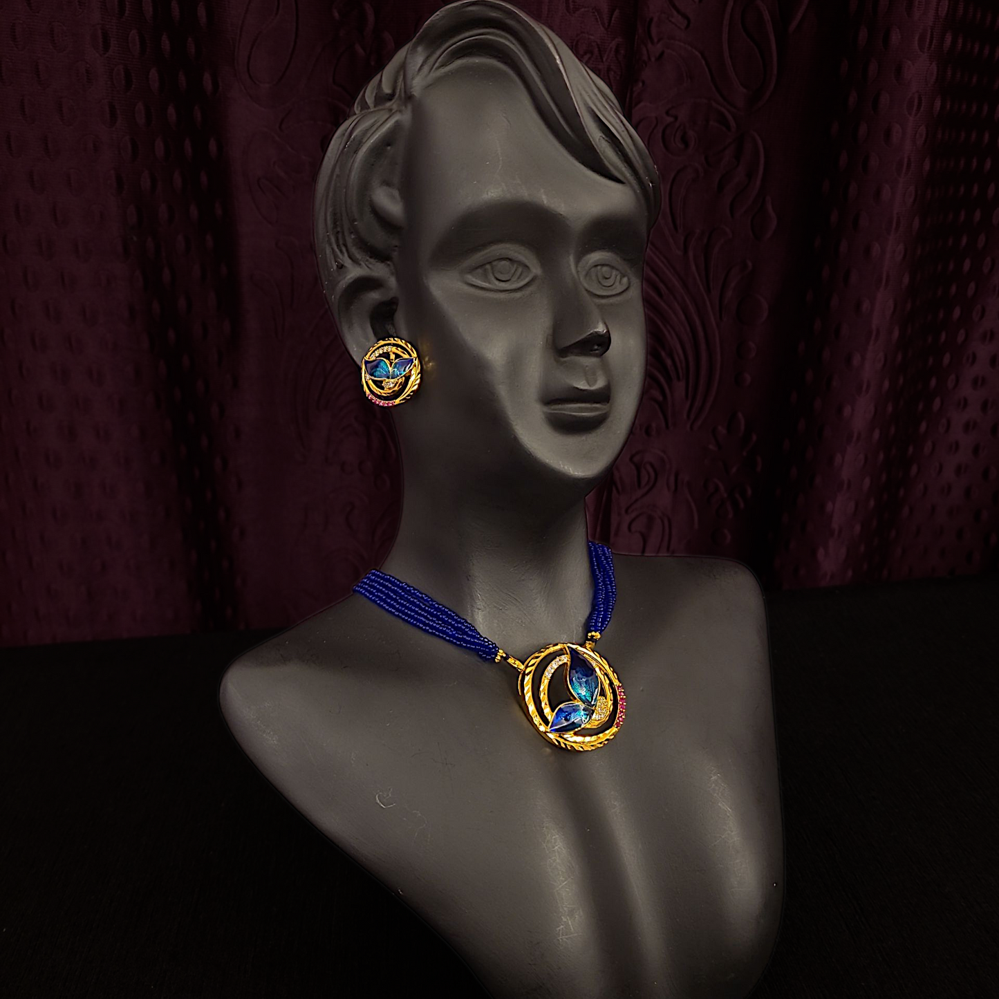 Mayurkanthi Locket Set