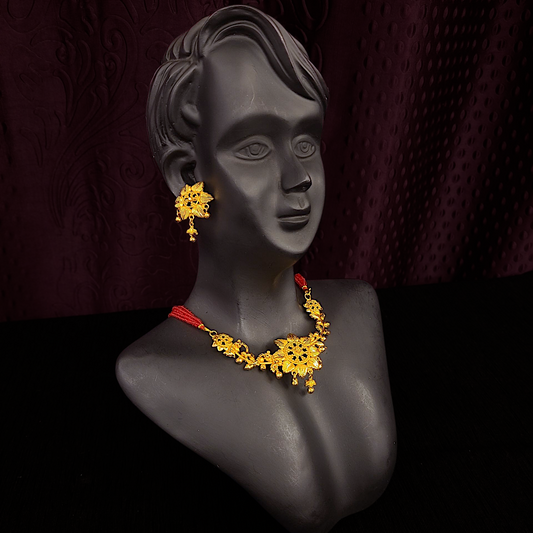 Flower Mini Hansli Locket Set - My Golden Wish