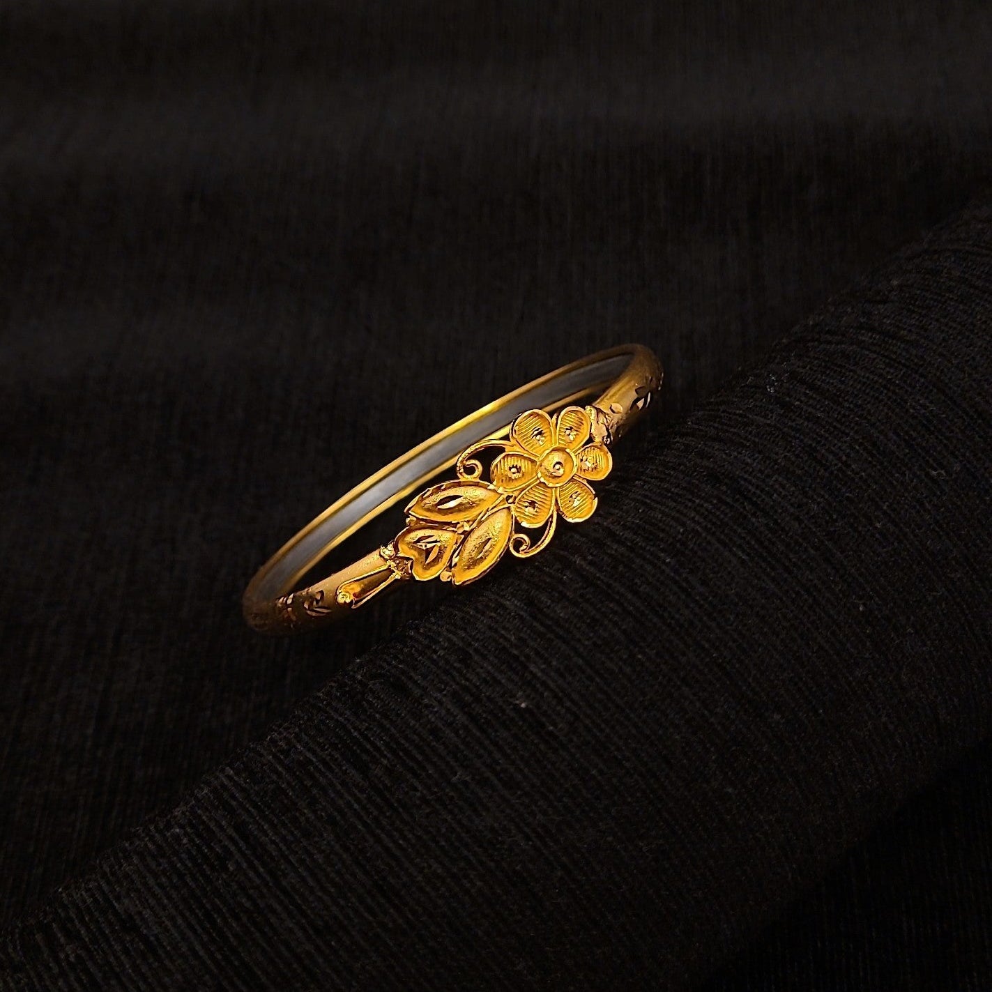 Loha Badhano Design IX