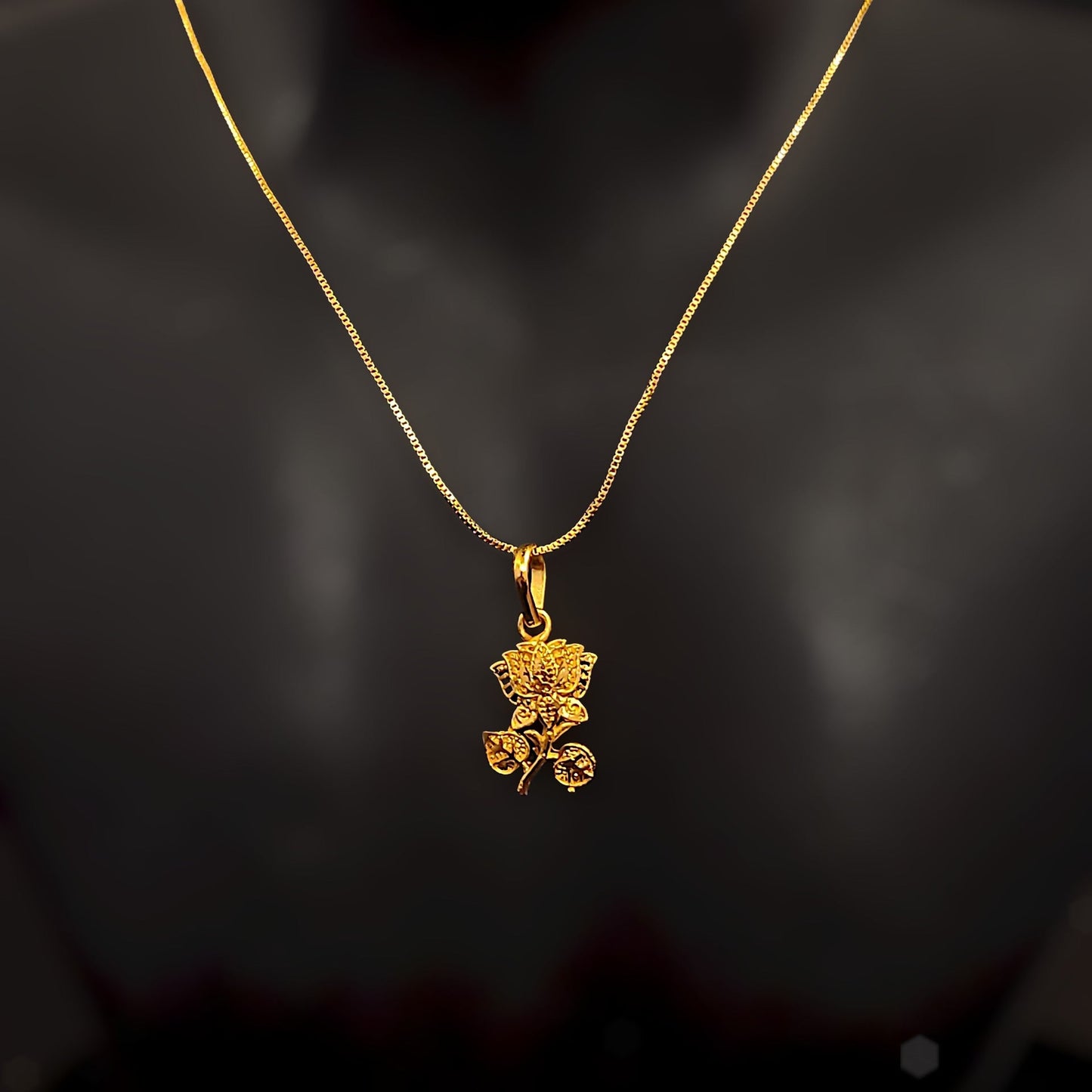 Golden Designer Pendent Chain - VII