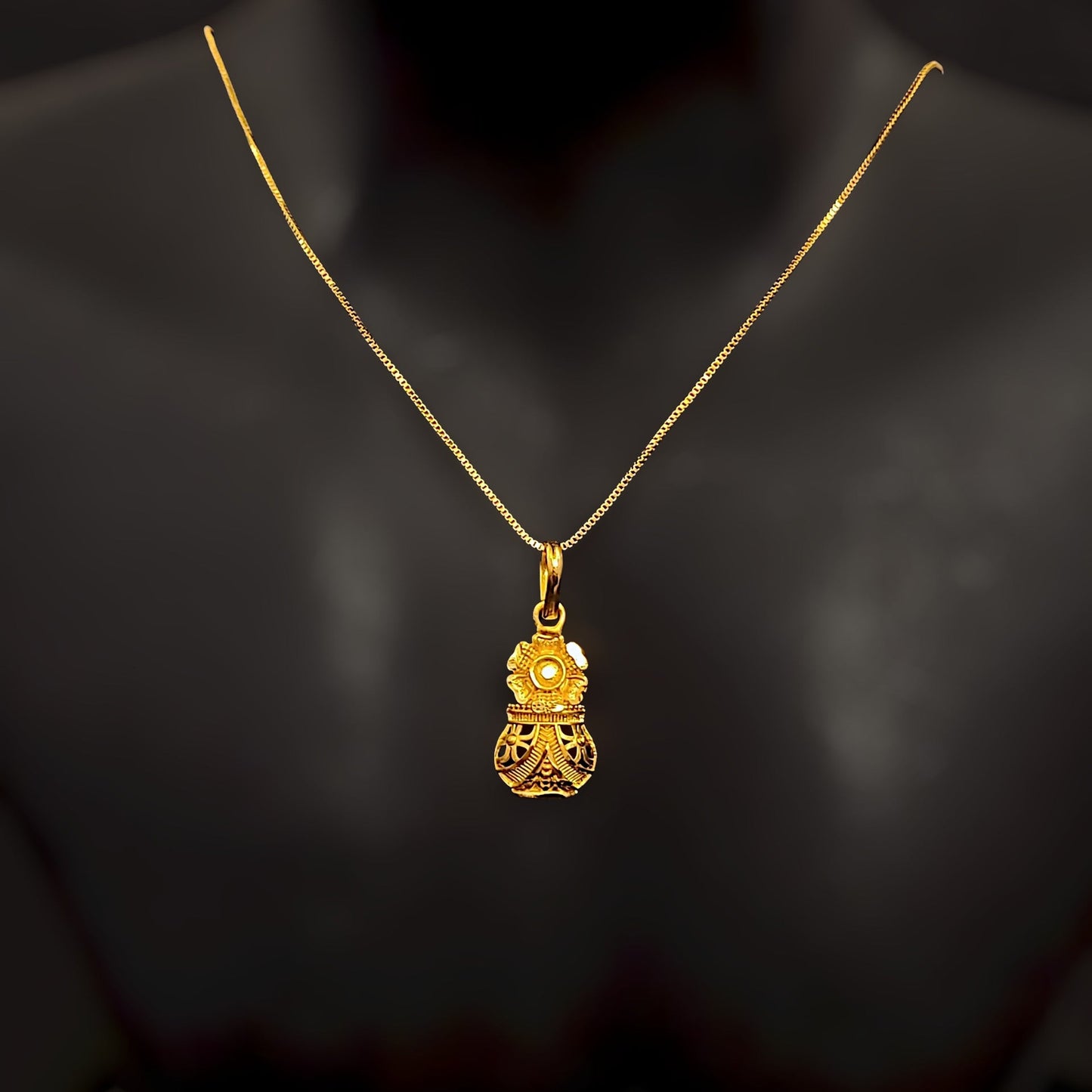 Golden Designer Pendent Chain - IV