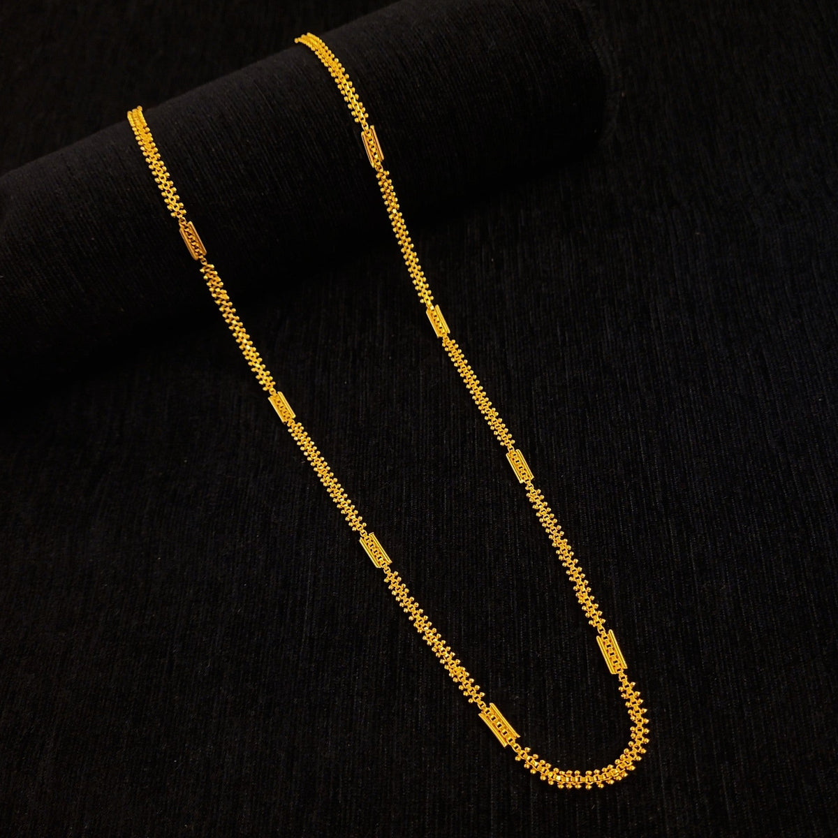 Line Half Pipe Chain