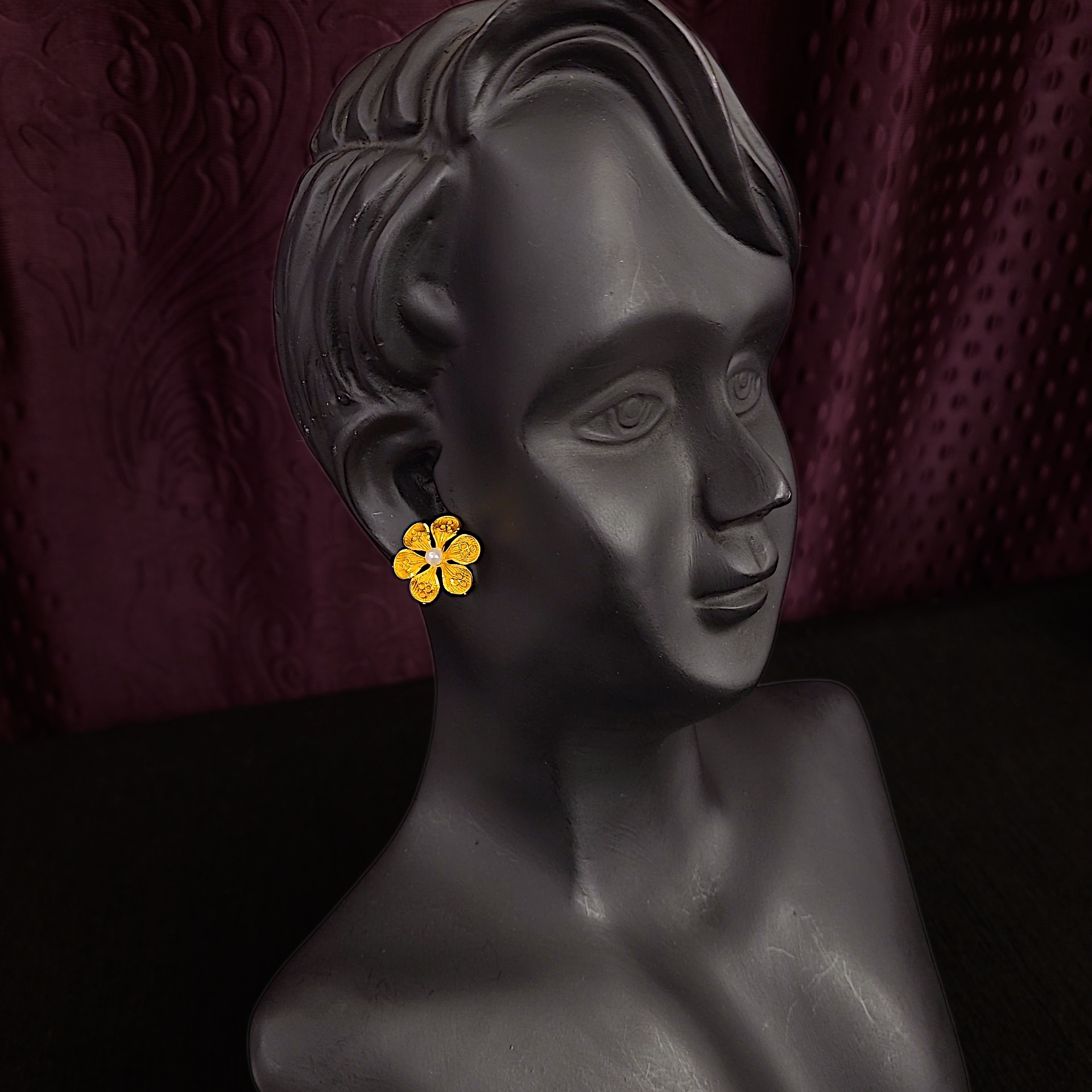 Mid Pearl Flower Pasha - My Golden Wish