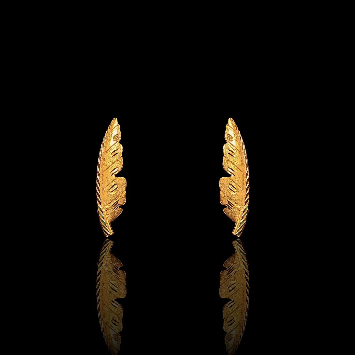 Sleek Leaf Tops