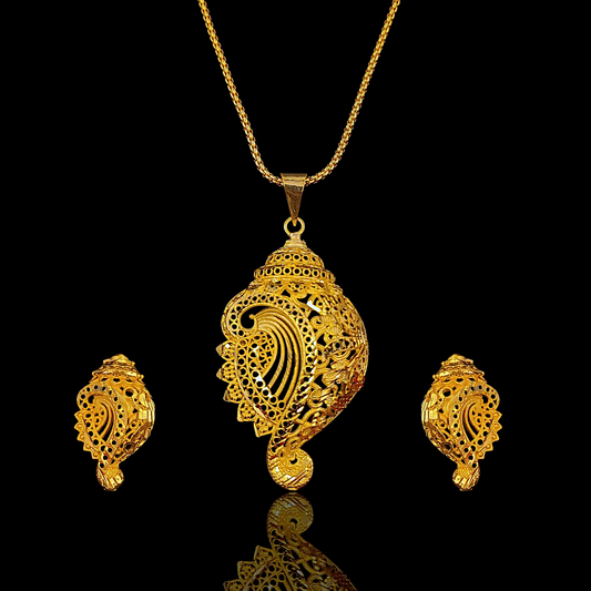 Golden Net Shankha Locket Set