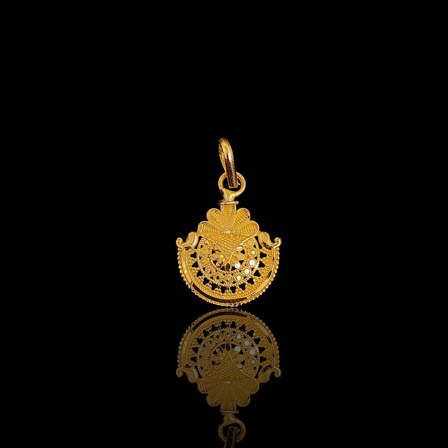 Small Daily Wear Pendent - VI