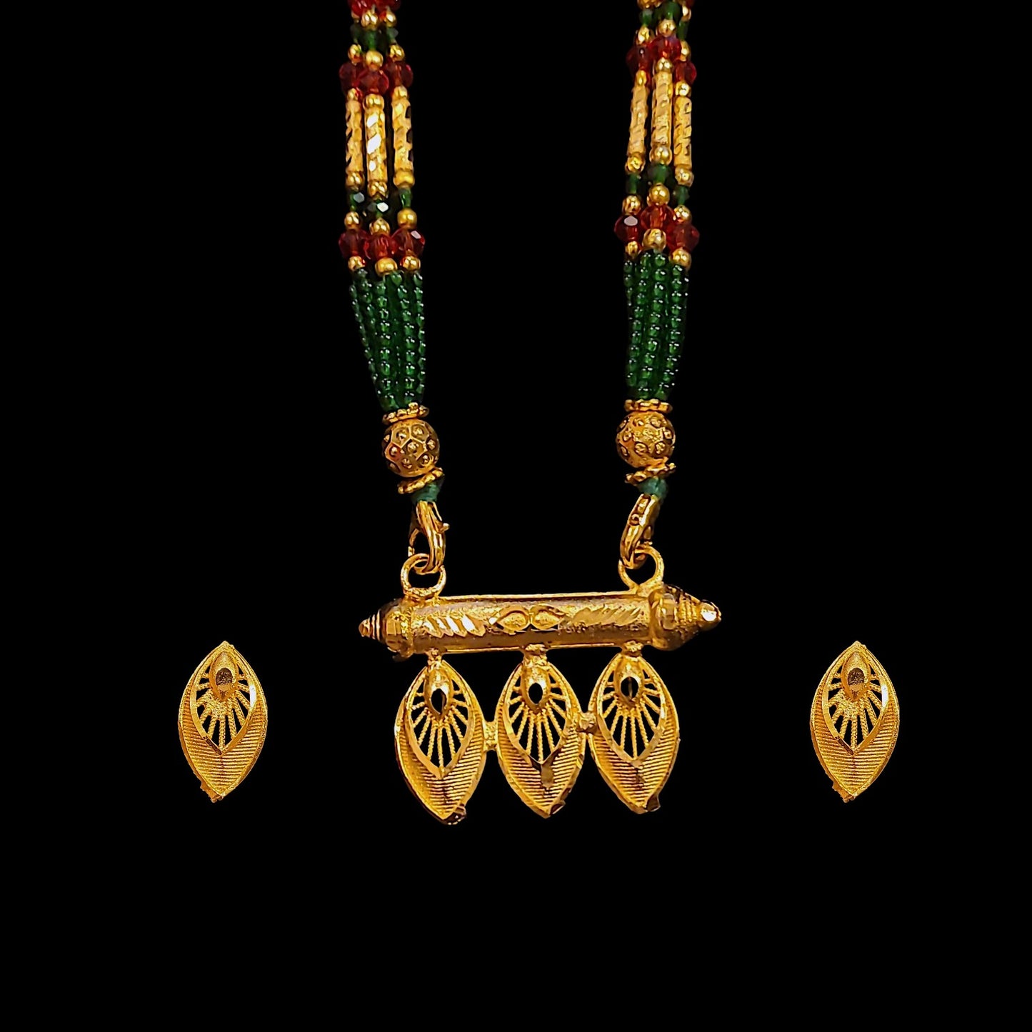 Multicolour Triple Leaf Locket Set