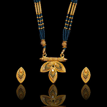 Triangle Leaf Locket Set