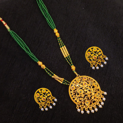 Round Jarawa Locket Set