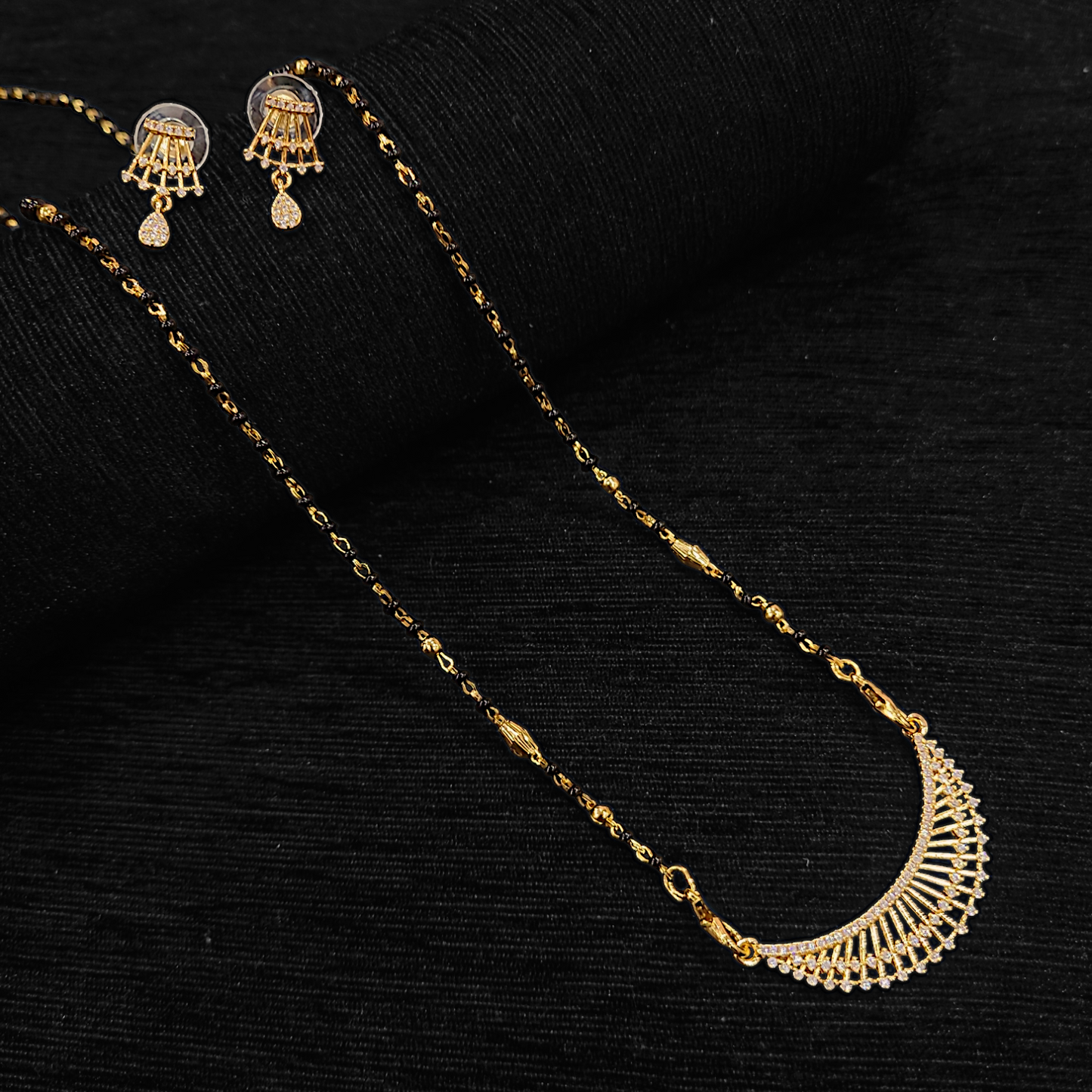 Sparkling Mangalsutra Short