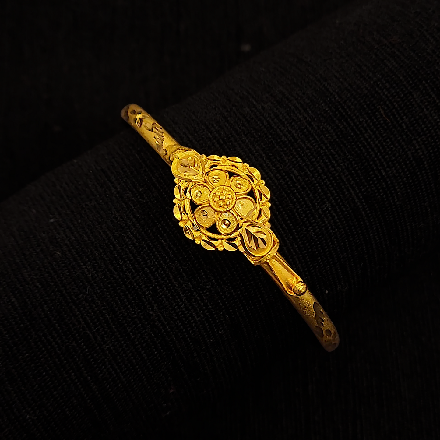 Sabeki Sleek Loha Badhano