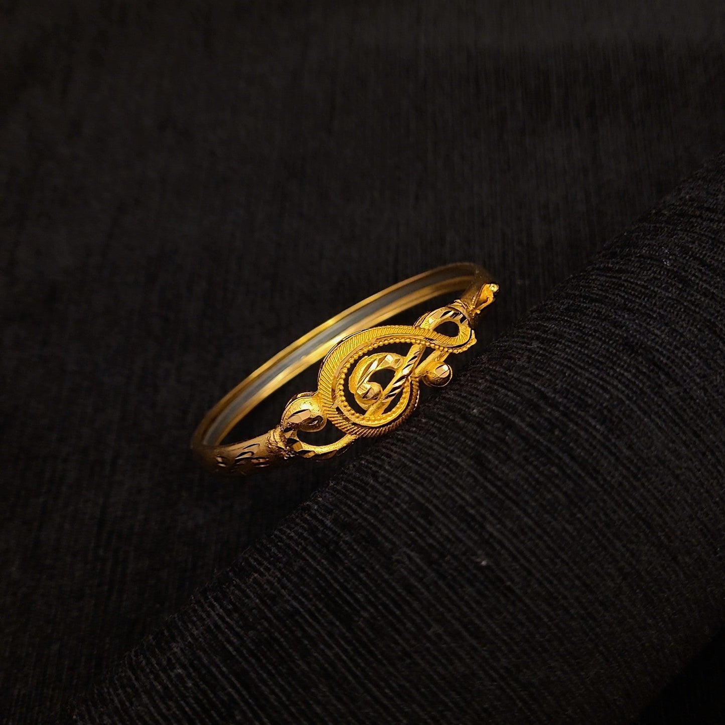 Loha Badhano Design VII