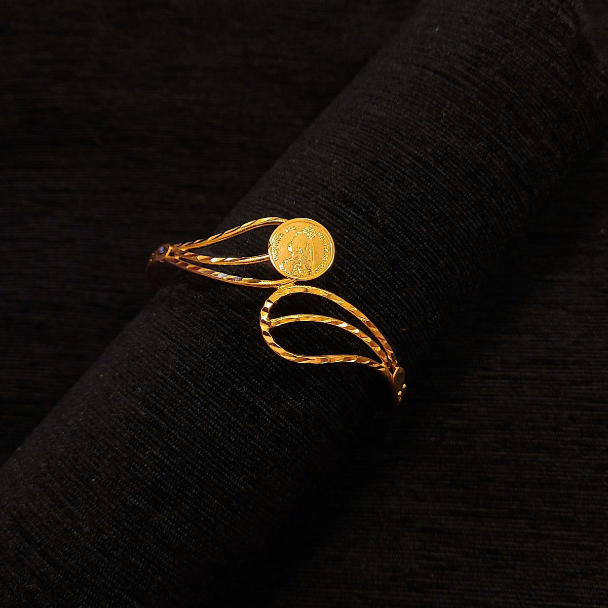 Ginni Leaf Noa Bangle