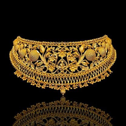 Gorgeous Broad Crown Choker Set