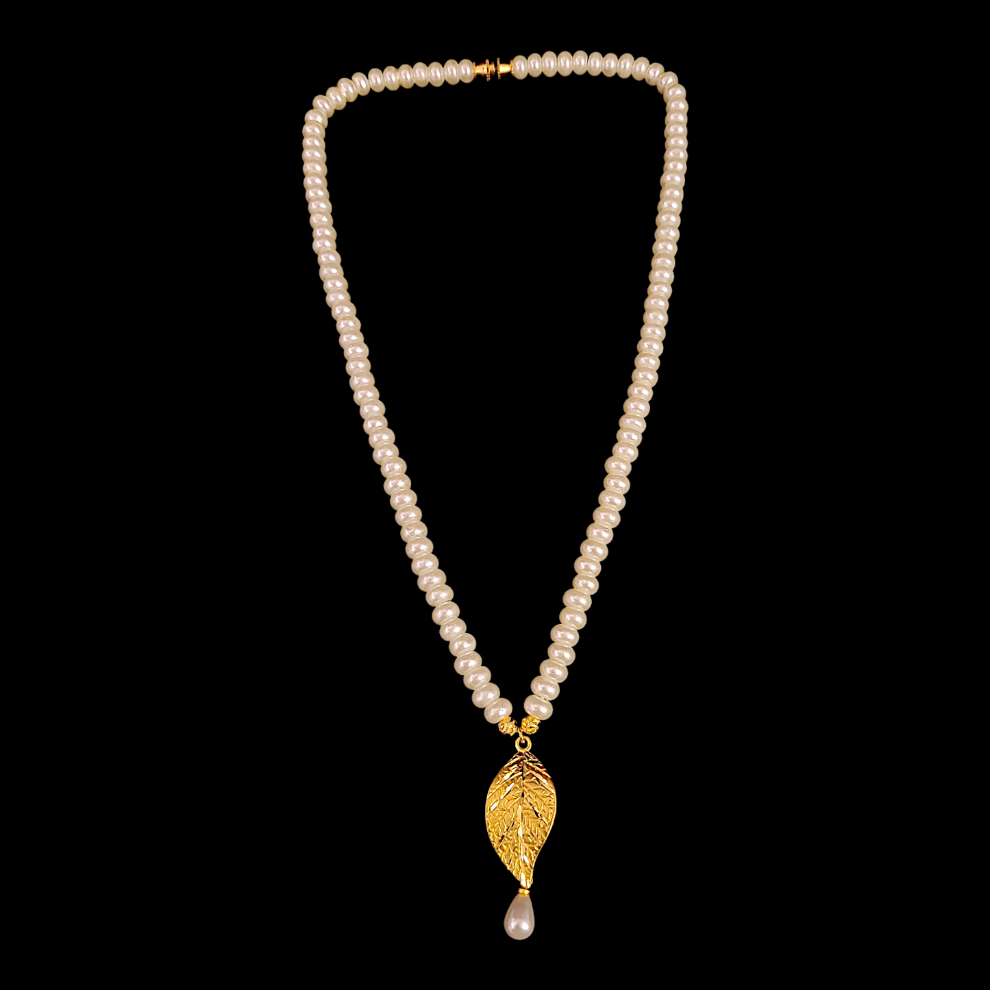 Leaf Drop Pearl Necklace