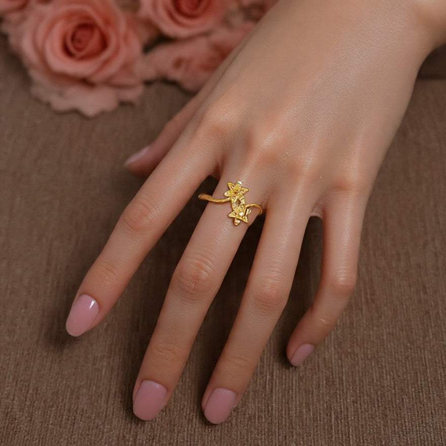 Adjustable Small Star Ring