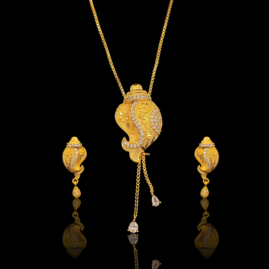 Golden Shankh Tie Chain Set