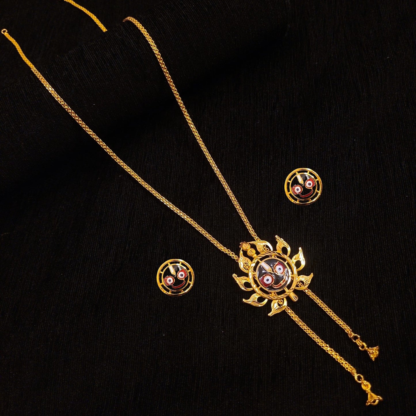 SunJagannath Ji Tie Set