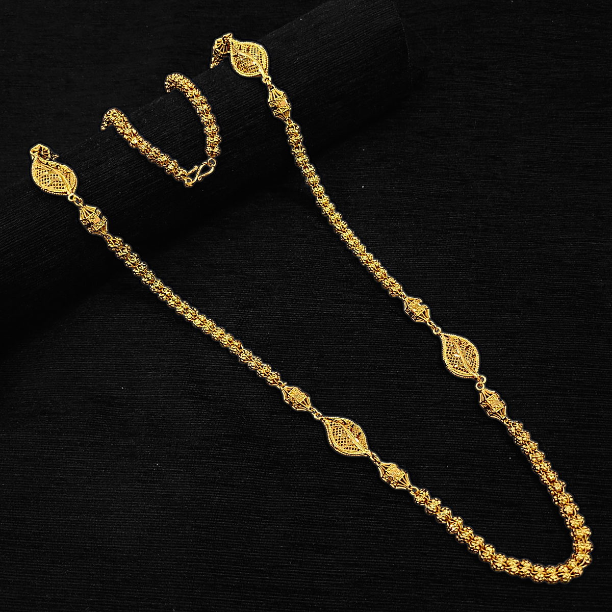 Dumur Fruit Leaf Chain