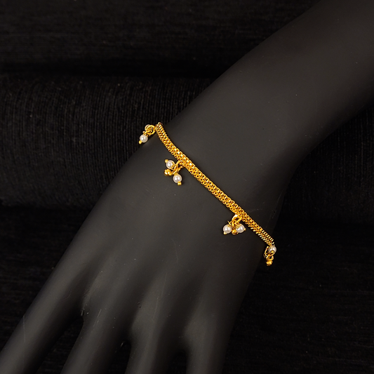 Jhiri Pearl Wristlet