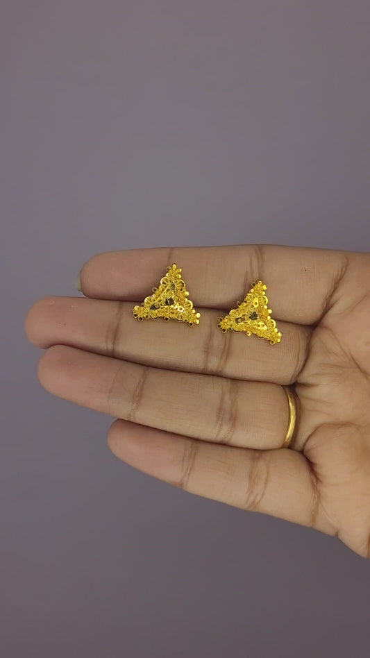 Small Triangle Tops