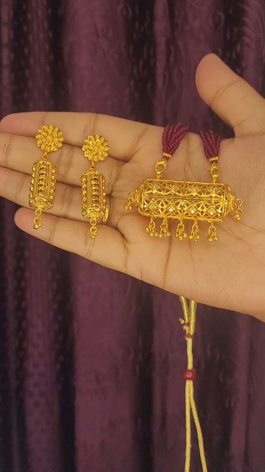 Dhol Locket Set