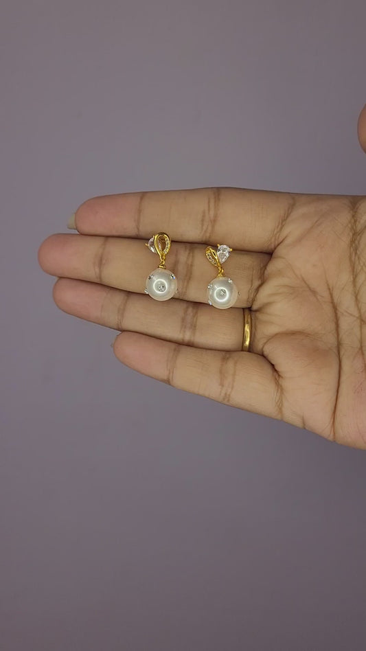 Pearl Ball Top Earring