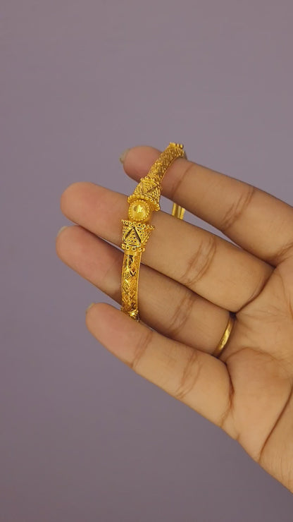 Premium Naksha Bangle
