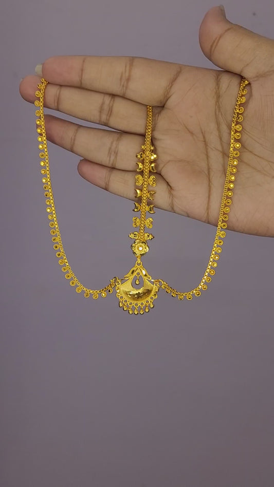 Sabeki Tiara Tikli
