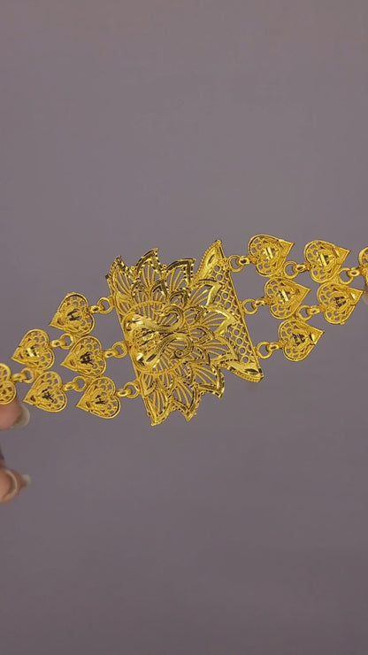 Dual Peacock Heart Mantasa